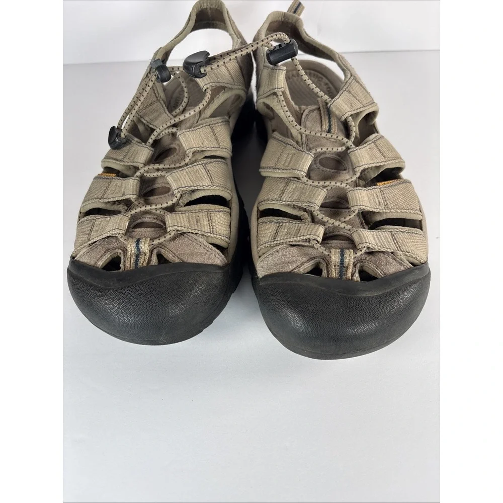 Keen Newport H2 Sandals Mens Size 11 Water Hiking Hybrid Gorpcore Slip On